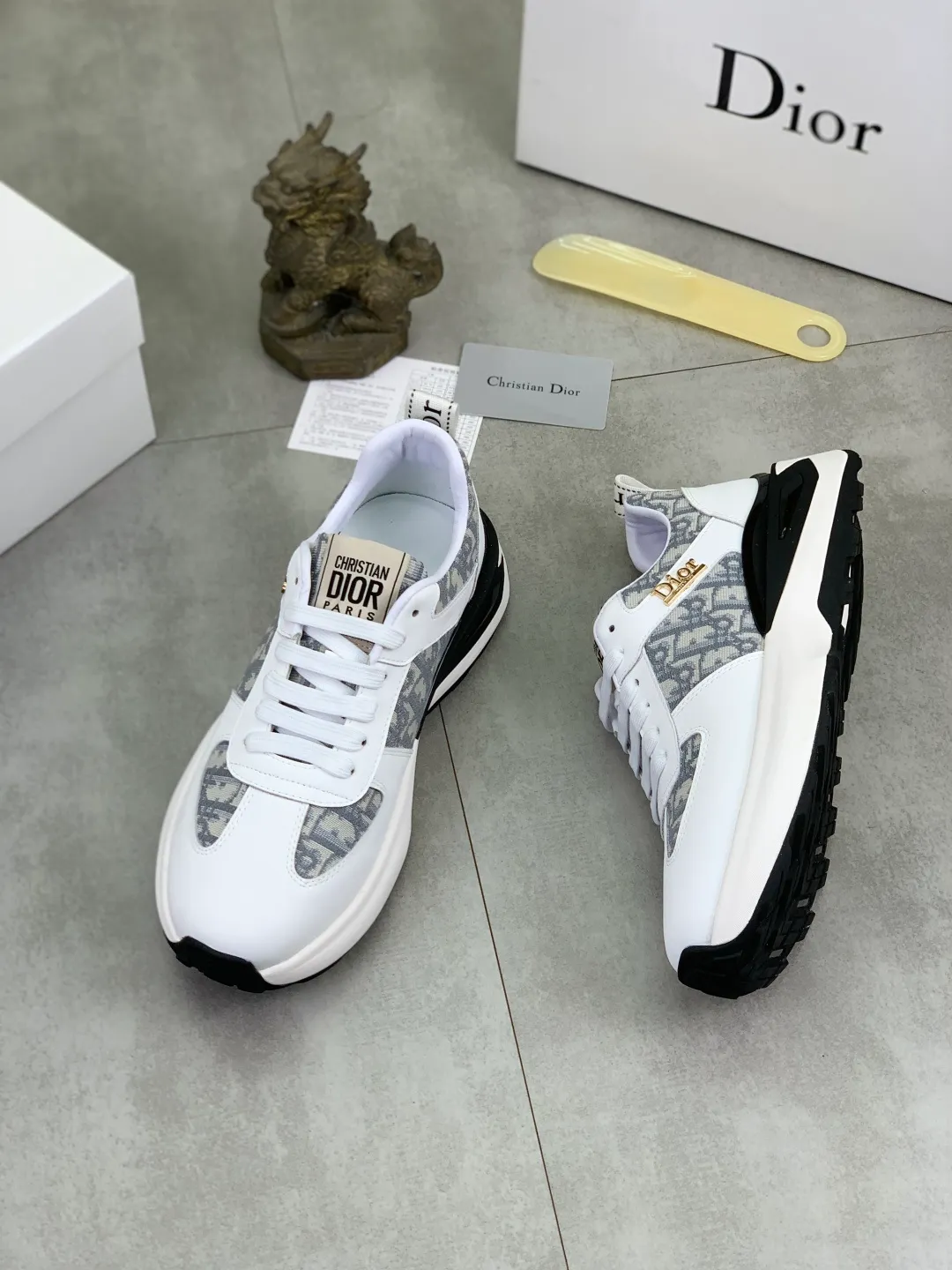 Men's Men's Shoes💰P440💰[New Style]🆘[Dior] Dior original lace-up low-top men's shoes Classic casual shoes 🔥This model is the official classic model with high quality and made by famous original designers. It is made of high-quality cowhide with original materials➕Comfortable and breathable mesh lining➕Pigskin insole. The perfect last shape and generous and fashionable design have attracted many consumers. Suitable for drivers to drive🚗What you want is the highest quality in the market. Color: 2️⃣Code number: 38--44